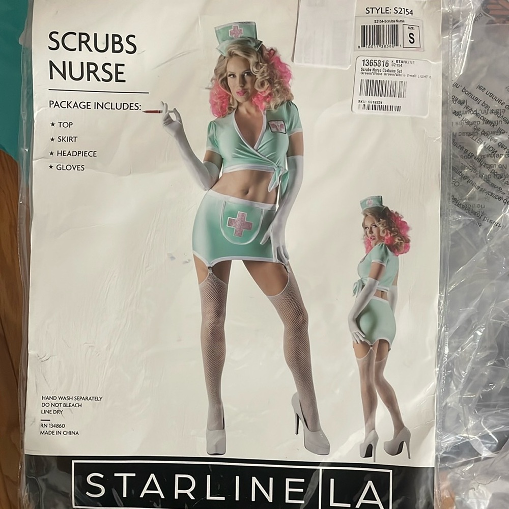 Scrubs Nurse costume - Picture 3 of 5